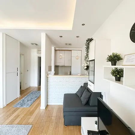 Sara Lux A Blok * Belgrado